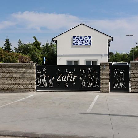 Hotel Zafir Dunajská Streda Exterior foto